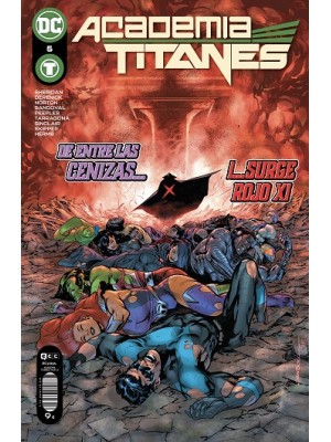 ACADEMIA TITANES NÚM. 05