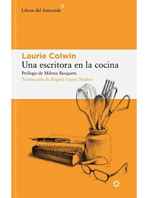 ESCRITORA EN LA COCINA, UNA