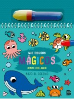 PINTO CON AGUA-BAJO EL OCÉANO