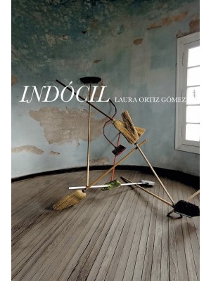 INDÓCIL